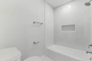 9326 Meadowbriar Ln, Houston, TX 77063 - Photo 32