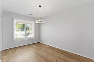 9326 Meadowbriar Ln, Houston, TX 77063 - Photo 10