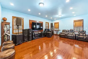 7954 County Rd 121, Rosharon, TX 77583 - Photo 16