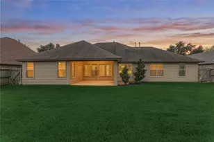 650 Edgewood Dr, Montgomery, TX 77356 - Photo 2