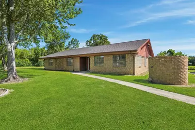 16101 Bluebird Street, Santa Fe, TX 77517 - Photo 2