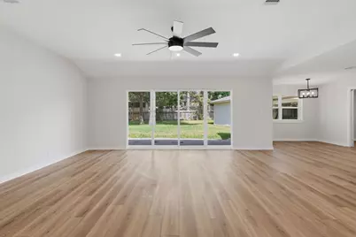 27116 S Harlan Lane, Conroe, TX 77385 - Photo 12