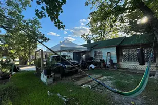 7509 Meadowview Dr, Houston, TX 77037 - Photo 10