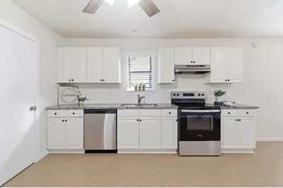 8892 E Buffalo Circle, Willis, TX 77378 - Photo 10