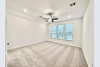 18330 Tiger Flowers Drive, Conroe, TX 77302 - Photo 10