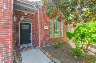 20606 Whiteberry Ct, Humble, TX 77346 - Photo 2
