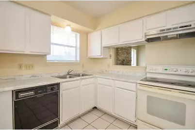 9414 Kingsvalley Street, Houston, TX 77075 - Photo 14