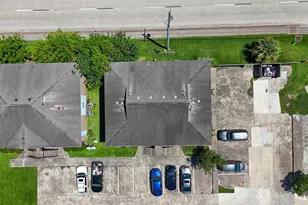 4029 Briar Hollow Dr, Dickinson, TX 77539 - Photo 14
