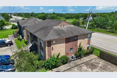 4029 Briar Hollow Drive, Dickinson, TX 77539 - Photo 20