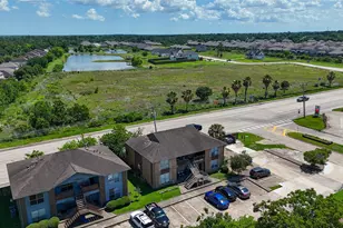 4029 Briar Hollow Dr, Dickinson, TX 77539 - Photo 24