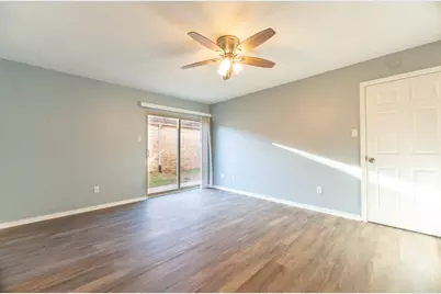 11803 Brook Meadows Lane, Meadows Place, TX 77477 - Photo 10