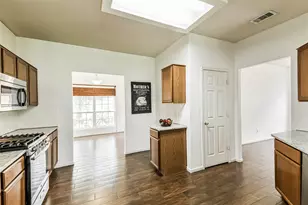 19527 Hardwood Ridge Tr, Cypress, TX 77429 - Photo 6