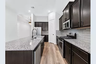 12222 English Mist Drive, Houston, TX 77044 - Photo 10
