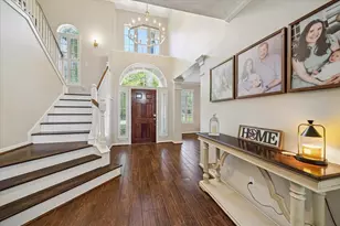 2803 Maple Bend Dr, Kingwood, TX 77345 - Photo 2