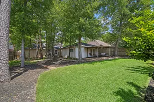 2803 Maple Bend Dr, Kingwood, TX 77345 - Photo 6