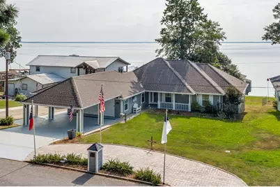 341 Sam Houston Loop, Point Blank, TX 77364 - Photo 1