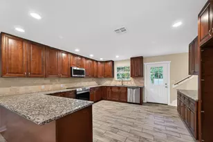 15423 S Brentwood St, Channelview, TX 77530 - Photo 8