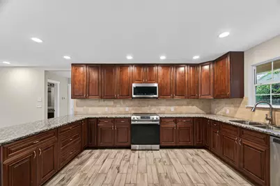 15423 S Brentwood Street, Channelview, TX 77530 - Photo 10