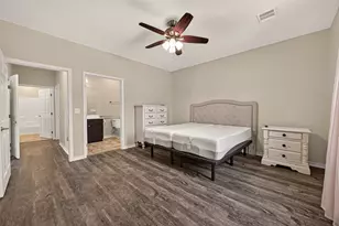 403 S 2nd St, La Porte, TX 77571 - Photo 22