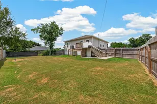 403 S 2nd St, La Porte, TX 77571 - Photo 28