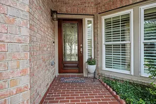 2423 Thorndon Park Ct, League City, TX 77573 - Photo 2