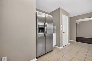 9707 Royal Crest Way, Houston, TX 77083 - Photo 16