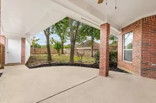 8319 Big Bend Dr, Sugar Land, TX 77479 - Photo 36