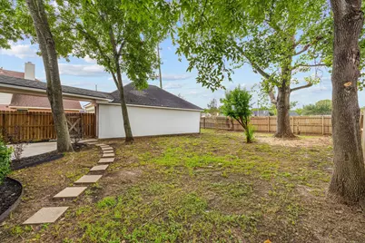 8319 Big Bend Drive, Sugar Land, TX 77479 - Photo 38
