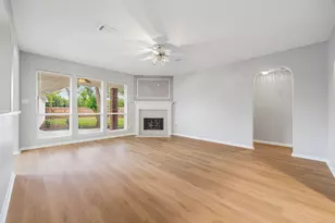8319 Big Bend Dr, Sugar Land, TX 77479 - Photo 10