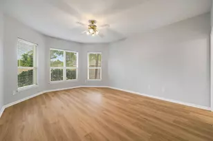 8319 Big Bend Dr, Sugar Land, TX 77479 - Photo 18