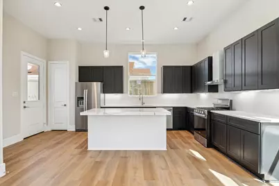 5613 Leonard Street, Houston, TX 77023 - Photo 2