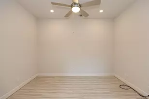 9211 Millsden Ln, Cypress, TX 77433 - Photo 6