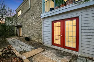 2585 Marilee Ln, Houston, TX 77057 - Photo 2