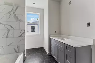 2037 Oak Forest Dr, Houston, TX 77018 - Photo 14