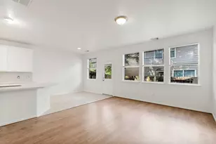 144 E Summerhaze Circle, The Woodlands, TX 77382 - Photo 6