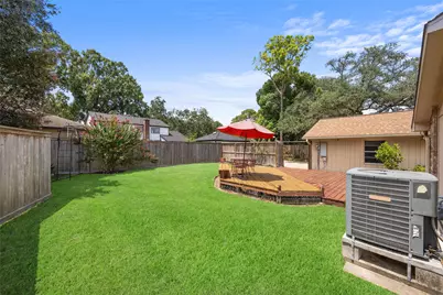 15410 Cobre Valley Drive, Houston, TX 77062 - Photo 34