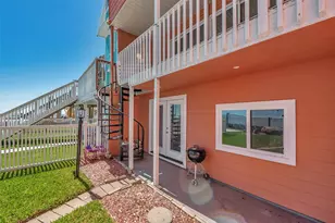 3 Tiki Cir, Tiki Island, TX 77554 - Photo 40