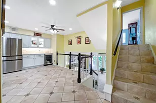 3 Tiki Cir, Tiki Island, TX 77554 - Photo 4