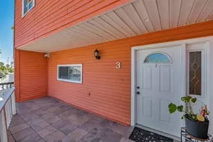 3 Tiki Cir, Tiki Island, TX 77554 - Photo 2