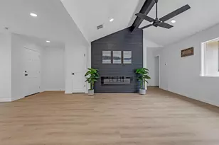 9607 Kemp Forest Dr, Houston, TX 77080 - Photo 4