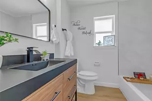 9607 Kemp Forest Dr, Houston, TX 77080 - Photo 14