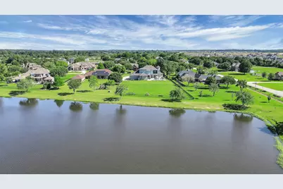 19715 Lake Stone Court, Tomball, TX 77377 - Photo 8