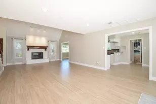 1511 Holly River Dr, Houston, TX 77077 - Photo 12