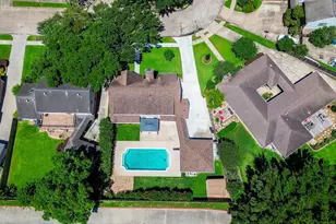 1511 Holly River Dr, Houston, TX 77077 - Photo 36