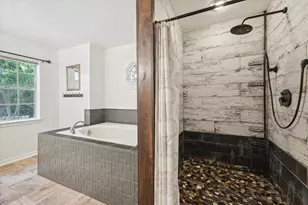 2420 Canter Ln, Conroe, TX 77384 - Photo 16