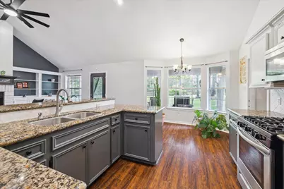 2420 Canter Lane, Conroe, TX 77384 - Photo 10