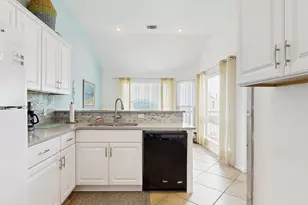 17625 San Luis Pass Rd, Galveston, TX 77554 - Photo 14