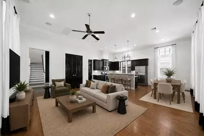 3219 Maxroy Street, Houston, TX 77008 - Photo 2