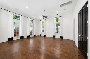 3219 Maxroy St, Houston, TX 77008 - Photo 12