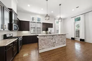 3219 Maxroy St, Houston, TX 77008 - Photo 4